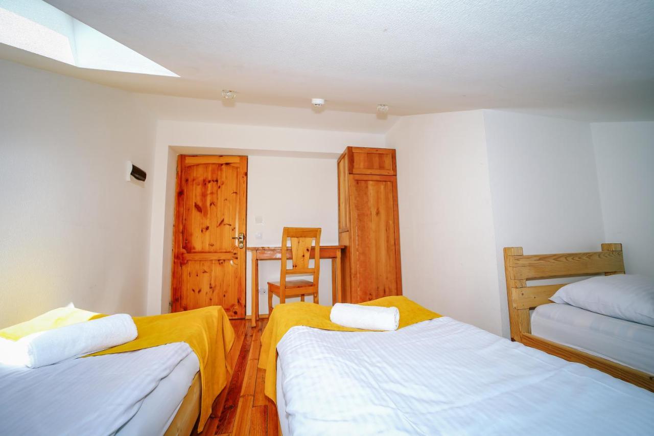Alpenhaus Kazbegi Hotel & Restaurant Bagian luar foto