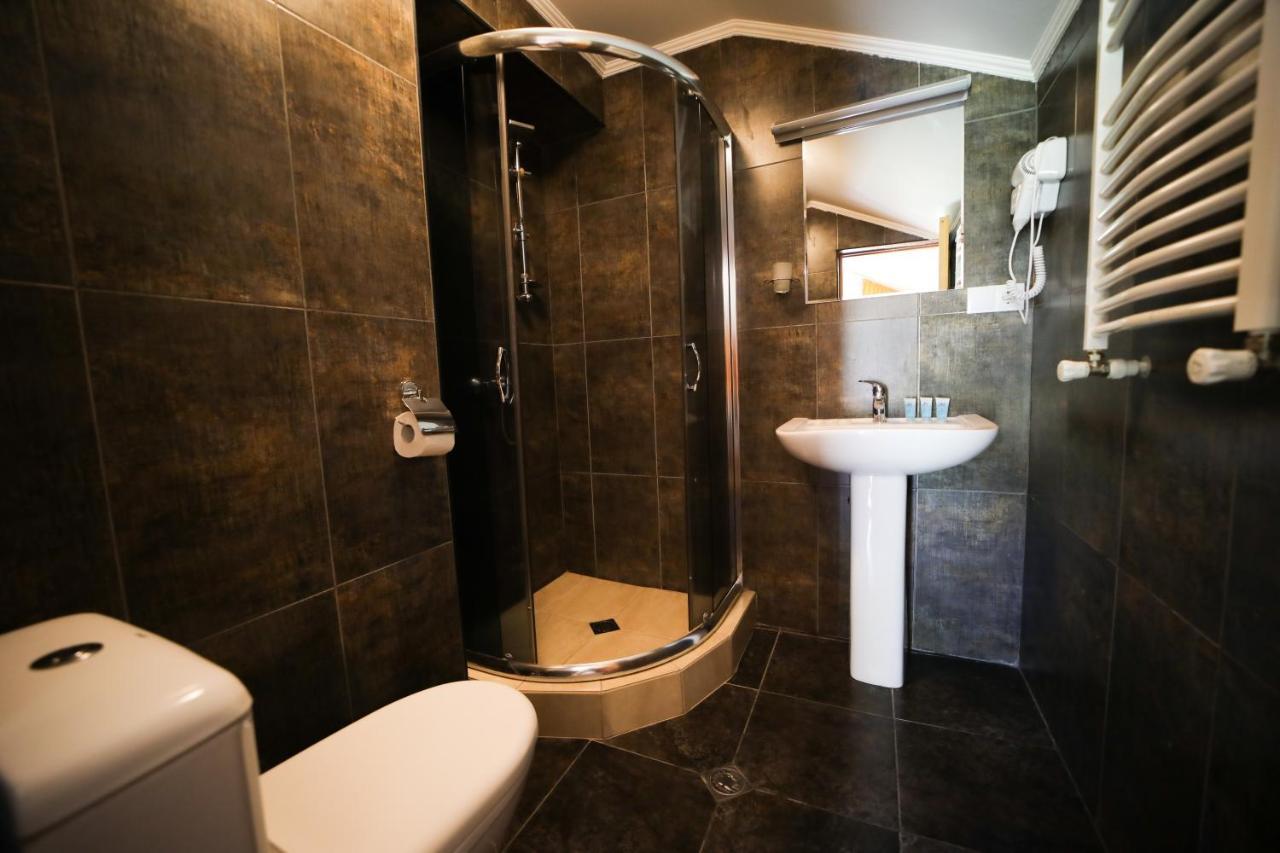 Alpenhaus Kazbegi Hotel & Restaurant Bagian luar foto